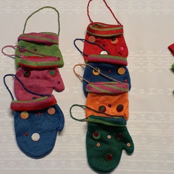 9 pc mitten ornaments - Picture 4 of 10